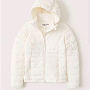 Abercrombie & Fitch lightweight packable puffer